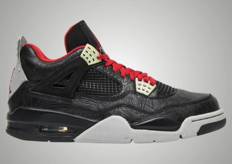 Air Jordan 4 “Black Laser” 2027 sneaker