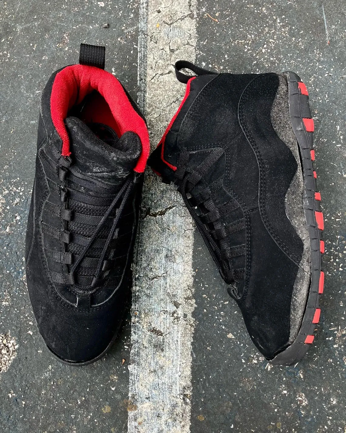An Original Air Jordan 10 “Dirty Bred” Sample Has Emerged Image 1