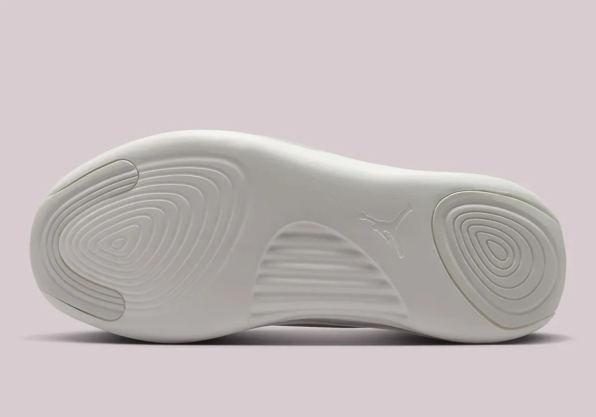 Jordan Brand Made A Perfect House Shoe For Sneakerheads With The Future Mule Image 3